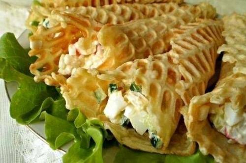 Слоеные трубочки с разными начинками. Быстрая закуска сырные трубочки 02 Слоеные трубочки с разными начинками. Быстрая закуска сырные трубочки 02