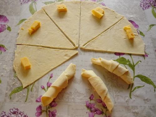 Слоеные трубочки с сыром. Трубочки с сыром