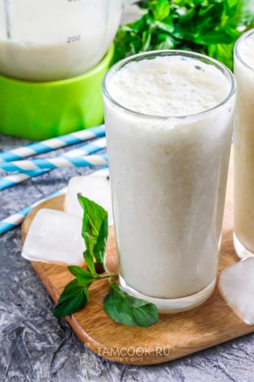 Молочный коктейль с бананом без блендера и миксера: простой рецепт на каждый день 09 Молочный коктейль с бананом без блендера и миксера: простой рецепт на каждый день 09