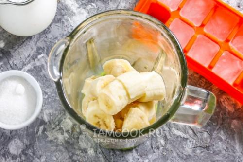 Молочный коктейль с бананом без блендера и миксера: простой рецепт на каждый день 05 Молочный коктейль с бананом без блендера и миксера: простой рецепт на каждый день 05