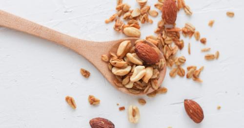 Какие орехи, растущие на территории России, считаются наилучшими для здоровья. Полезный перекус: какие орехи чаще всего едят россияне?