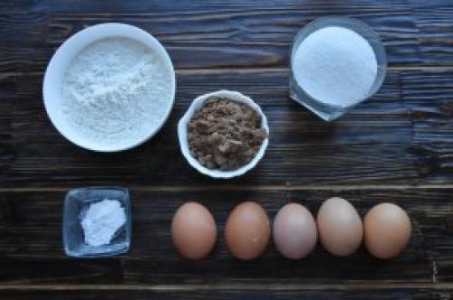 Как полено с сгущенкой готовится. Торт Рождественское полено