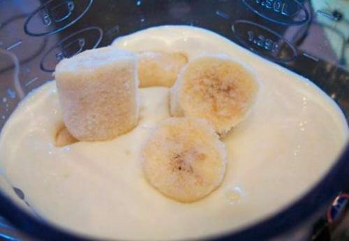 Овощной смузи с кефиром. Смузи с кефиром: подборка рецептов