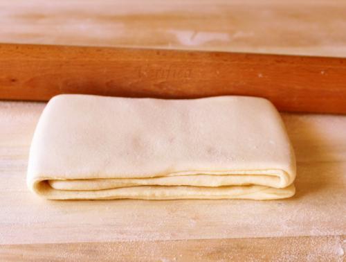 Быстрое бездрожжевое слоёное тесто. Слоеное бездрожжевое тесто