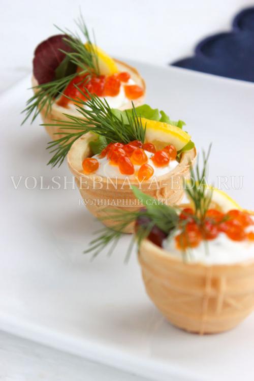 Сколько времени занимает приготовление тарталеток с красной икрой. Тарталетки с икрой и сливочным сыром