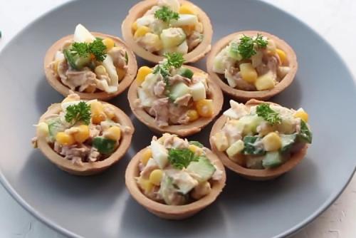 Как сделать тарталетки с рыбной начинкой. 15 отличных рецептов тарталеток с тунцом