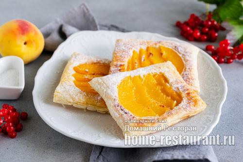 Топ7 закусок из слоеного теста. Что приготовить из слоеного теста: 10 лучших рецептов на любой вкус!