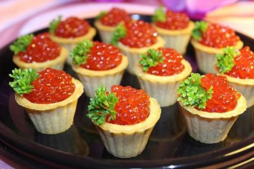 Какие начинки подойдут для тарталеток на Новый год. 15 оригинальных рецептов тарталеток с красной икрой