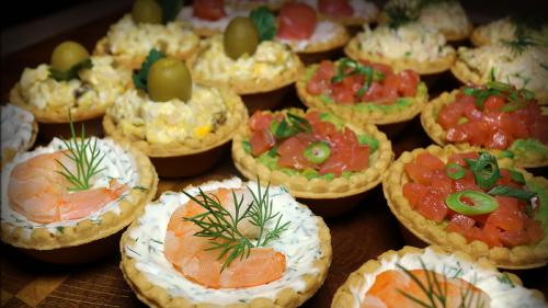 Как подобрать соус к тарталеткам, чтобы дополнить их вкусовые качества. 5 моих любимых начинок для тарталеток