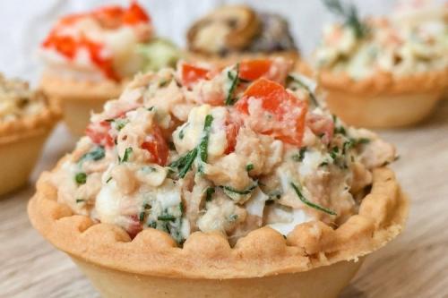 Как сделать тарталетки с рыбной начинкой. 15 отличных рецептов тарталеток с тунцом