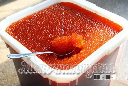 Как сохранить свежесть и вкус тарталеток с красной икрой при хранении.