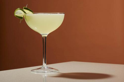 Коктейли без блендера: как приготовить вкусные напитки в считанные минуты 11 Коктейли без блендера: как приготовить вкусные напитки в считанные минуты 11