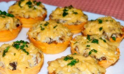 Тарталетки на Новый год запеченные в духовке. Тарталетки запеченные в духовке с начинкой – самые вкусные рецепты