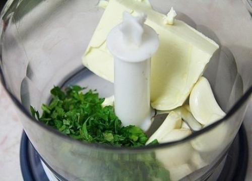 Чесночные булочки.  Игредиенты: 03