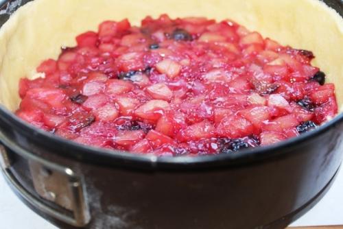 Пирог с начинкой из творога. 01