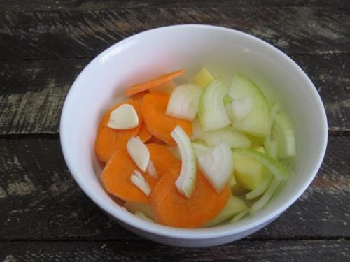 Курица в духовке с картошкой в пакете для запекания. 02