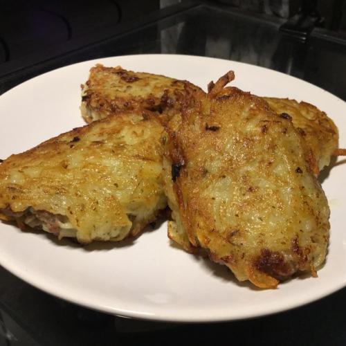 Колдуны.  Ингредиенты:   - Картофель 500 гр.