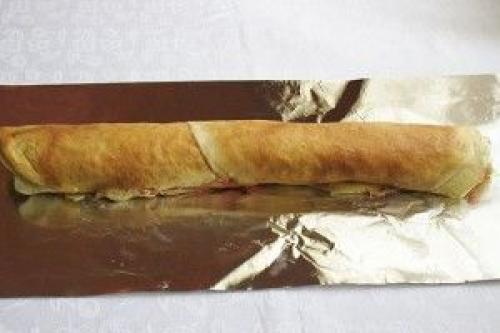 Блинные рулеты с творогом. 03