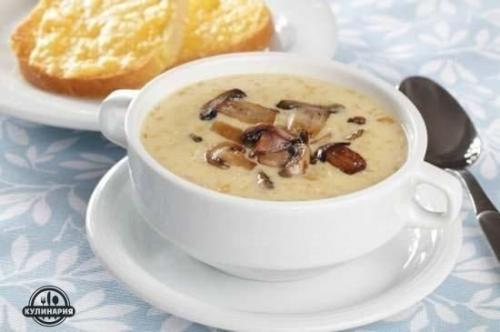Грибной суп с сыром.