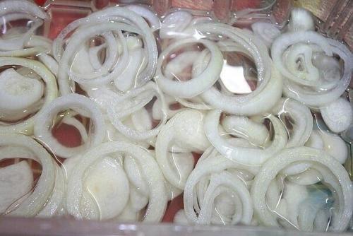 Шашлык в духовке на луковой подушке. 02