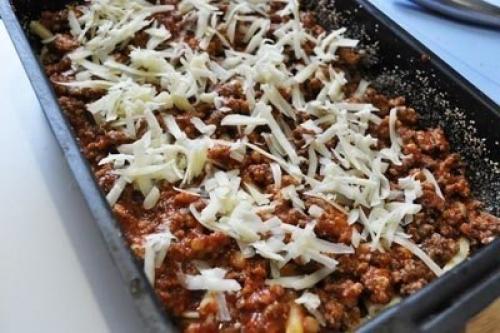 Макаронная запеканка.  Ингредиенты: 05