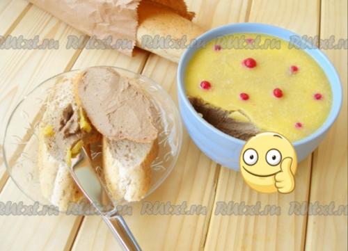 Ароматный и нежный паштета из куриной печени.