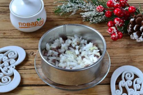 Рождественский салат Селедка под Снегом. 04