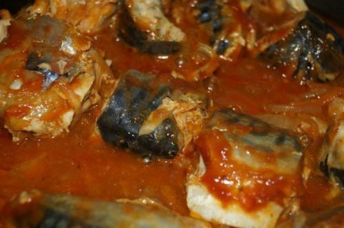 Рецепт скумбрии, тушеной с морковью и луком. 05