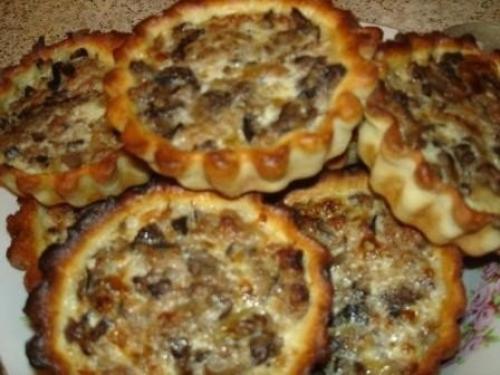 Перепечи с мясом, с капустой.