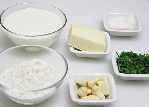 Чесночные булочки.  Игредиенты: 01