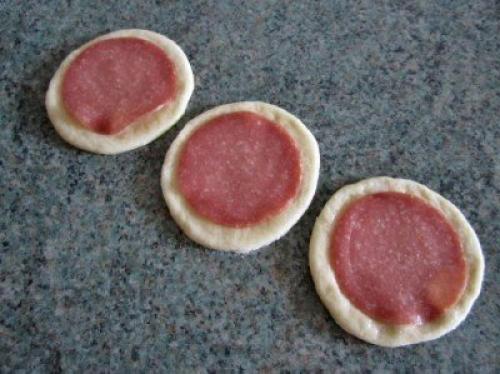 Кружевные Булочки с колбасой. 05