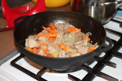 Рассыпчатый плов со свининой. 06