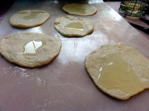 Сахарная плюшка.  В детстве я обожала эти плюшки. 01