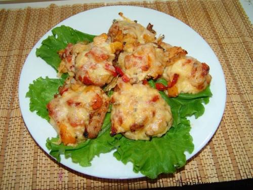 Обалденная курочка по Шубой с сыром и помидорами. 02