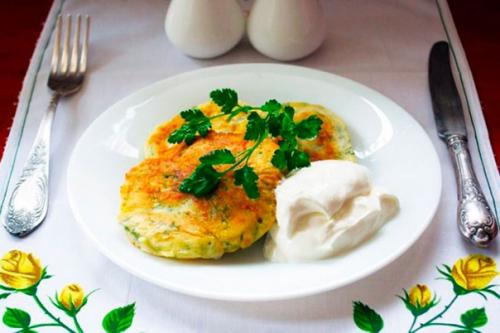 Картофельные оладьи с сыром.