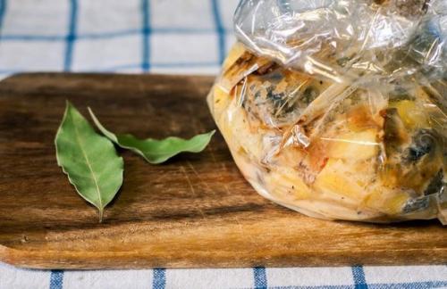 Запеченная картошечка с грибами и сметаной.