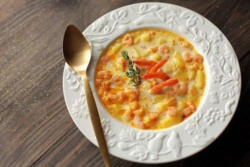 Сырный суп с креветками.