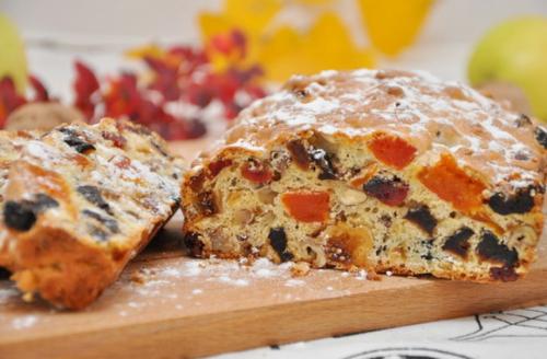 Вкусный кекс с сухофруктами невероятно. 03