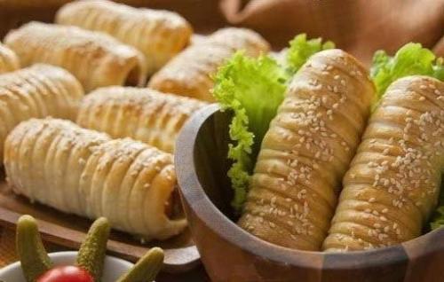 Сосиски в слойке.  Ингредиенты: