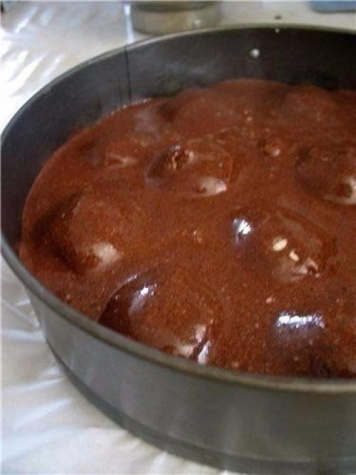Шоколадный пирог с творожными шариками пошаговый рецепт.