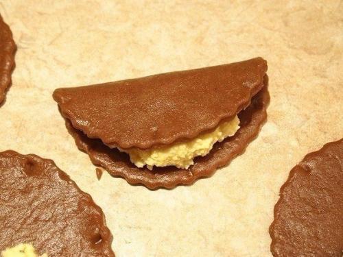 Шоколадно - кокосовые сочни. 07