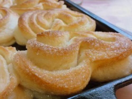 Плюшка сахарная.   В детстве я обожала эти плюшки. 01