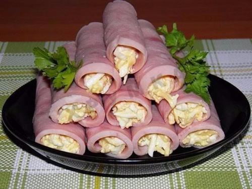 Ветчинные рулетики с сыром. 07