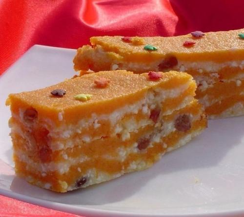 Тыква, запеченная с творогом и изюмом.