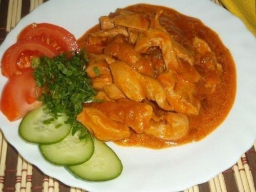 Гуляш из куриного Филе.