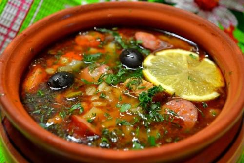 Очень вкусная солянка.