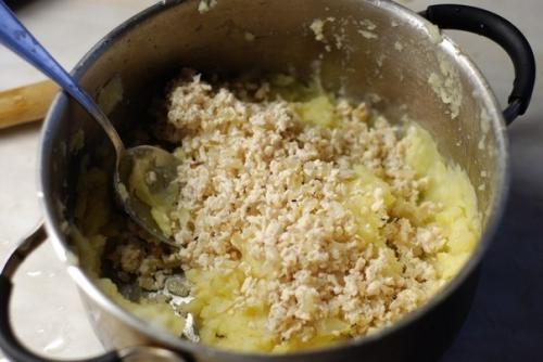 Картофельные котлеты с курицей. 06