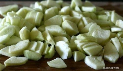 Шарлотка.  Ингредиенты:   Яйца - 4 шт. 01