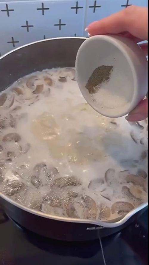 Куриный супчик с грибами и плавленым сыром. 06