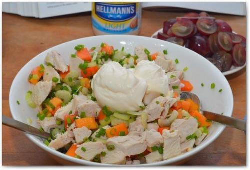 Куриный салат с виноградом. 03